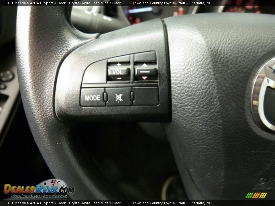 2011 Mazda MAZDA3 i Sport 4 Door Crystal White Pearl Mica / Black Photo #20