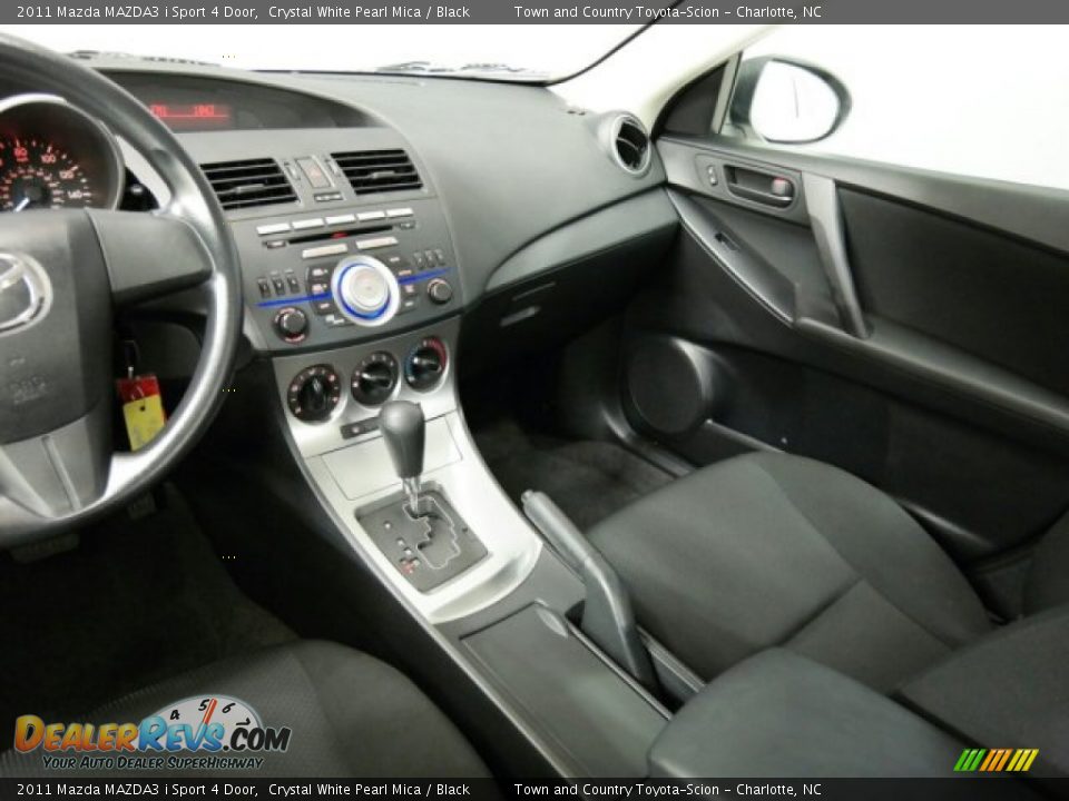 2011 Mazda MAZDA3 i Sport 4 Door Crystal White Pearl Mica / Black Photo #28