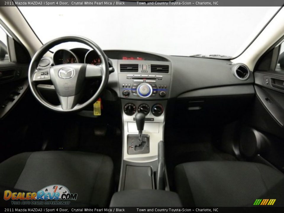 2011 Mazda MAZDA3 i Sport 4 Door Crystal White Pearl Mica / Black Photo #29