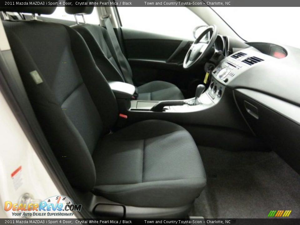 2011 Mazda MAZDA3 i Sport 4 Door Crystal White Pearl Mica / Black Photo #34