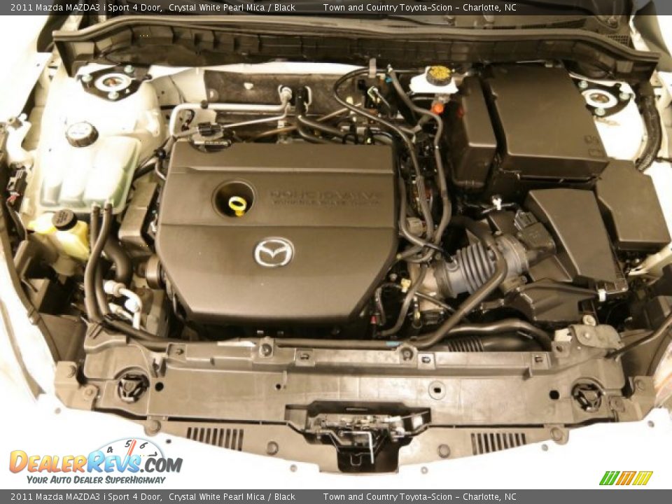 2011 Mazda MAZDA3 i Sport 4 Door Crystal White Pearl Mica / Black Photo #35