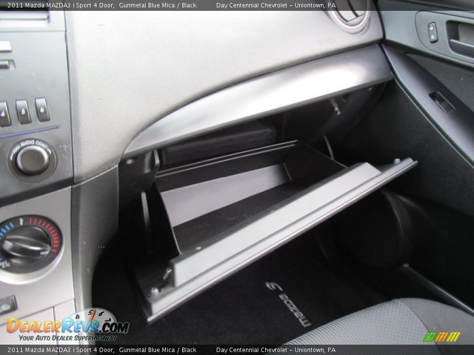 2011 Mazda MAZDA3 i Sport 4 Door Gunmetal Blue Mica / Black Photo #30