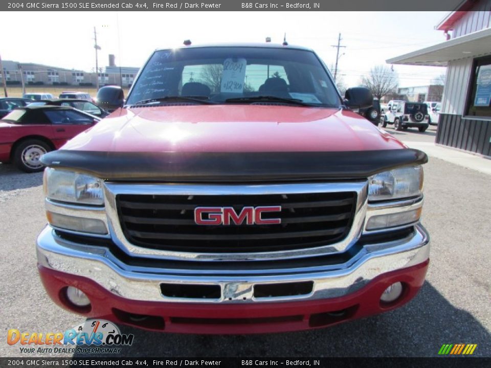 2004 GMC Sierra 1500 SLE Extended Cab 4x4 Fire Red / Dark Pewter Photo #3