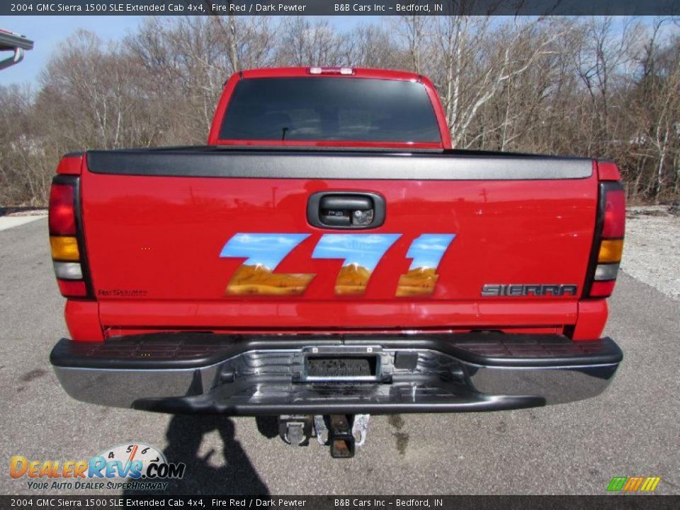 2004 GMC Sierra 1500 SLE Extended Cab 4x4 Fire Red / Dark Pewter Photo #4