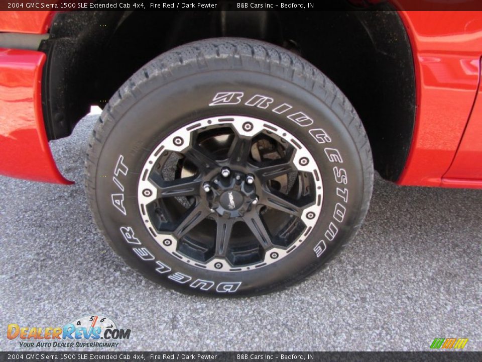 2004 GMC Sierra 1500 SLE Extended Cab 4x4 Fire Red / Dark Pewter Photo #10
