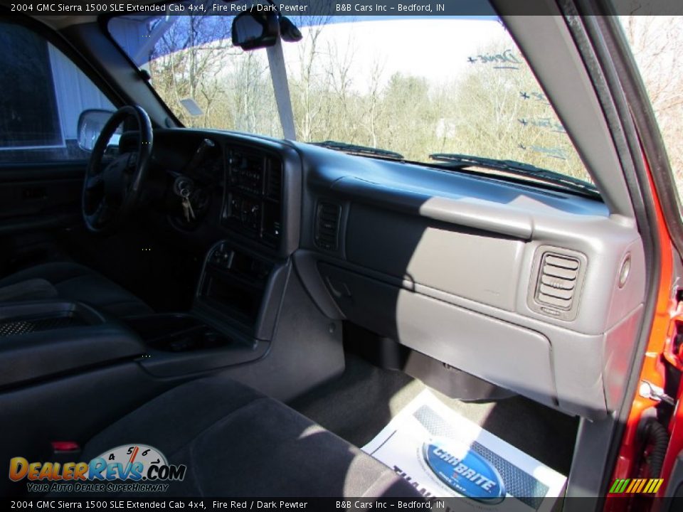 2004 GMC Sierra 1500 SLE Extended Cab 4x4 Fire Red / Dark Pewter Photo #20