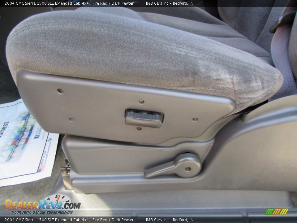2004 GMC Sierra 1500 SLE Extended Cab 4x4 Fire Red / Dark Pewter Photo #25