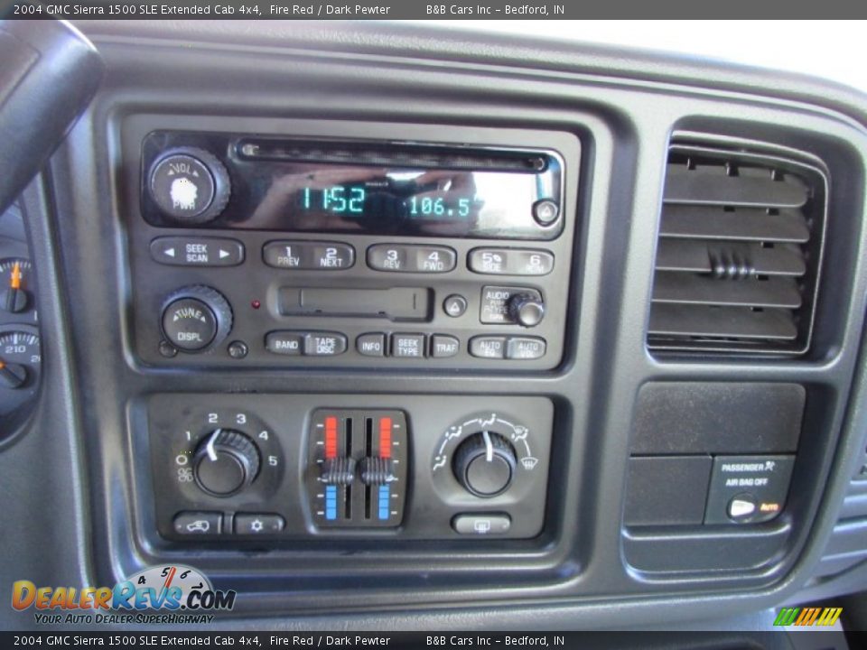 2004 GMC Sierra 1500 SLE Extended Cab 4x4 Fire Red / Dark Pewter Photo #30
