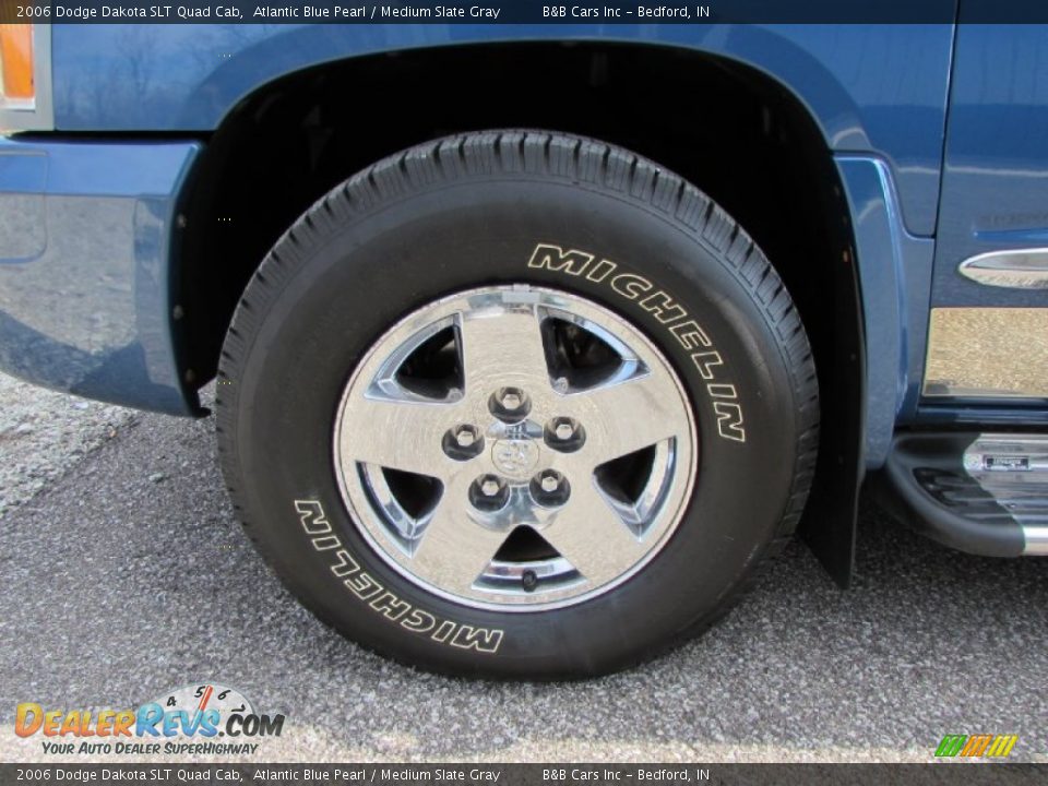 2006 Dodge Dakota SLT Quad Cab Atlantic Blue Pearl / Medium Slate Gray Photo #9