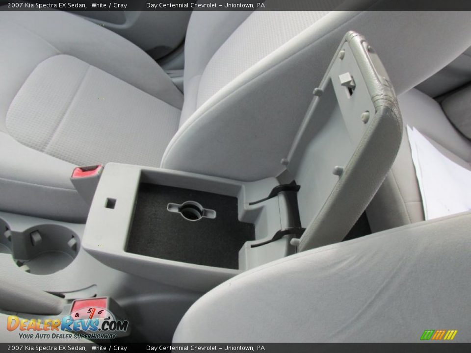 2007 Kia Spectra EX Sedan White / Gray Photo #26