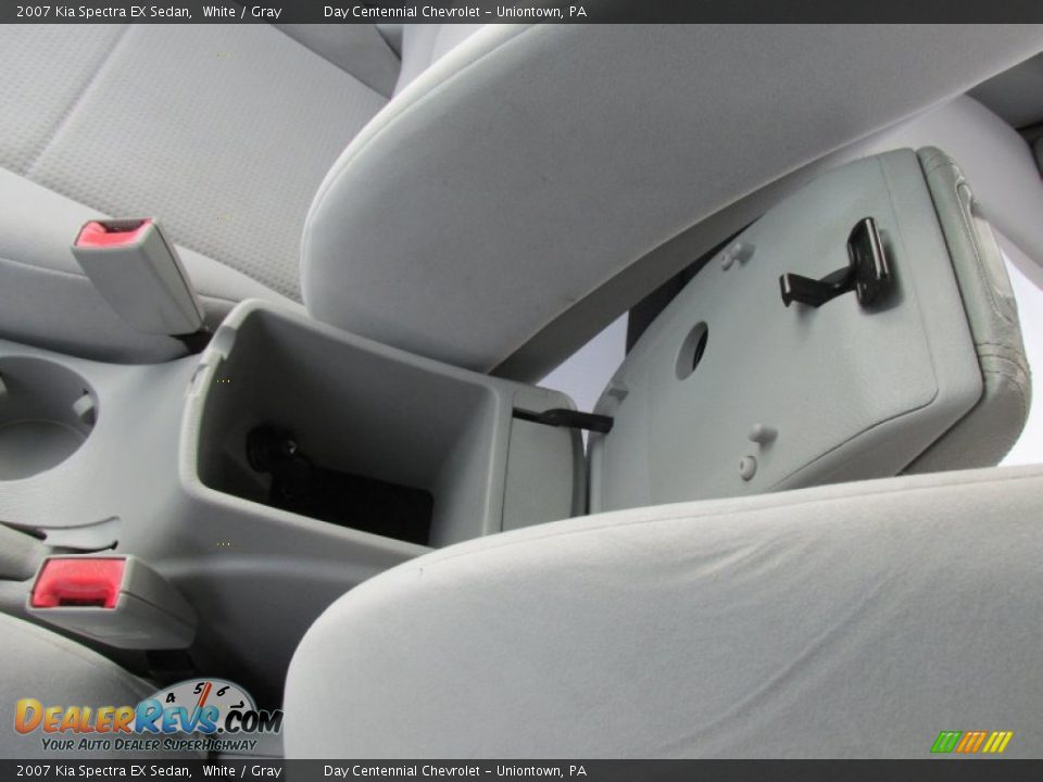 2007 Kia Spectra EX Sedan White / Gray Photo #27