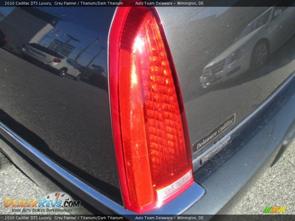 2010 Cadillac DTS Luxury Grey Flannel / Titanium/Dark Titanium Photo #27