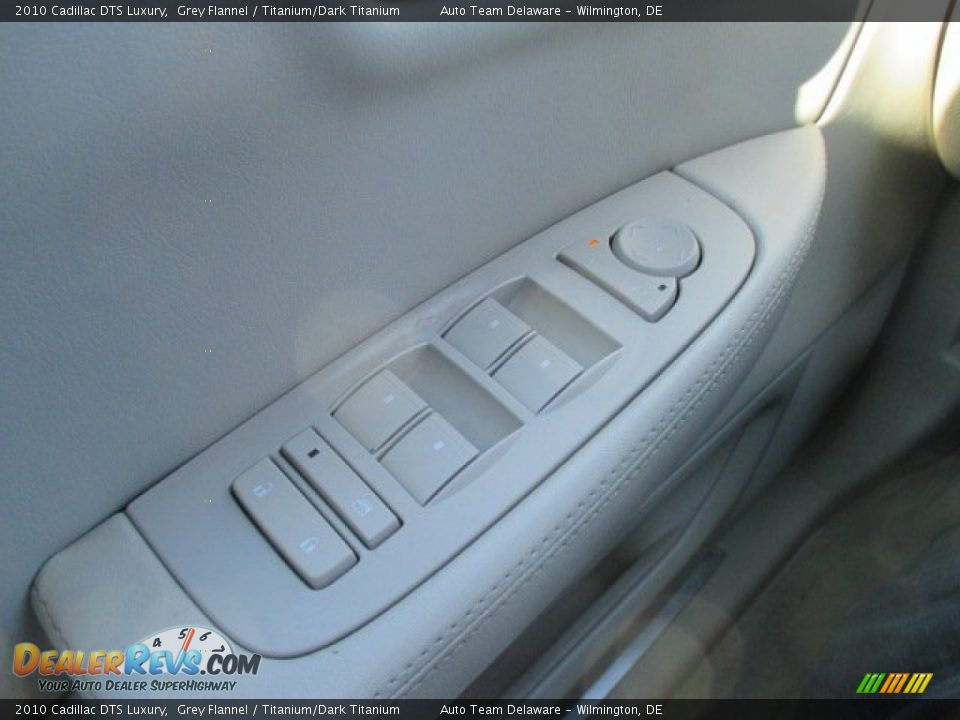 2010 Cadillac DTS Luxury Grey Flannel / Titanium/Dark Titanium Photo #29