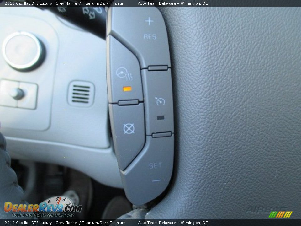 2010 Cadillac DTS Luxury Grey Flannel / Titanium/Dark Titanium Photo #31