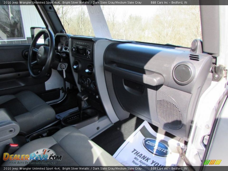 2010 Jeep Wrangler Unlimited Sport 4x4 Bright Silver Metallic / Dark Slate Gray/Medium Slate Gray Photo #19