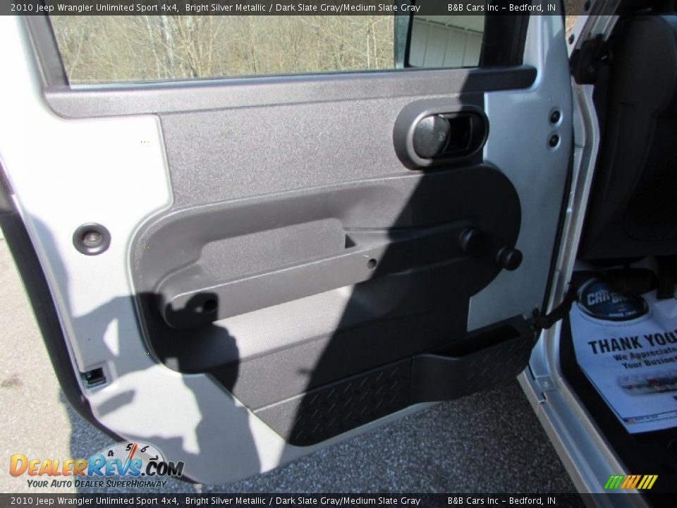 2010 Jeep Wrangler Unlimited Sport 4x4 Bright Silver Metallic / Dark Slate Gray/Medium Slate Gray Photo #25