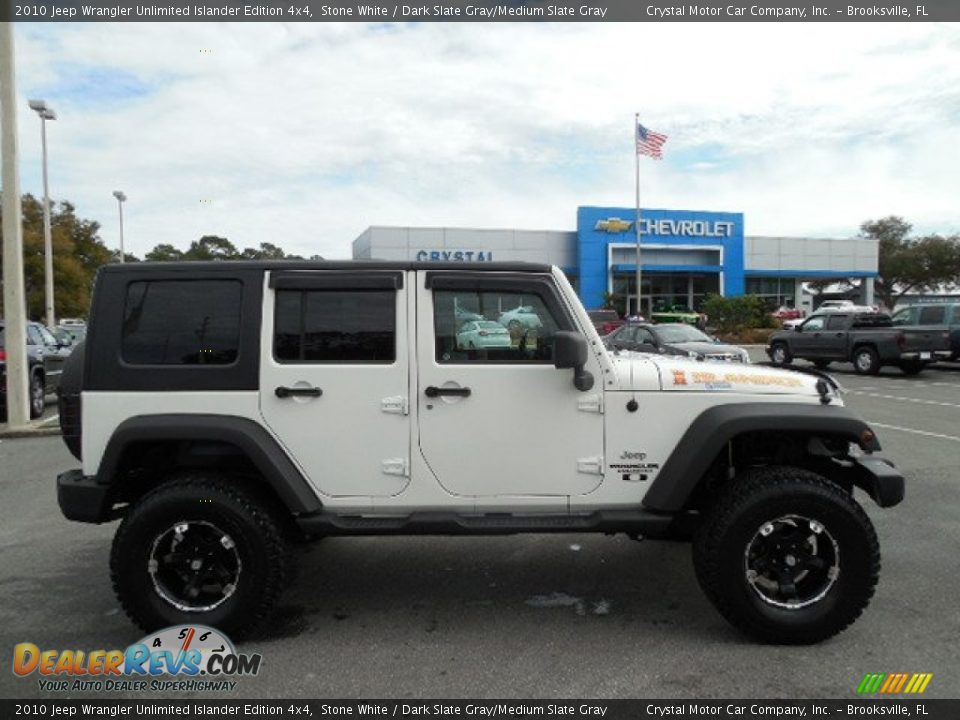 2010 Jeep Wrangler Unlimited Islander Edition 4x4 Stone White / Dark Slate Gray/Medium Slate Gray Photo #10