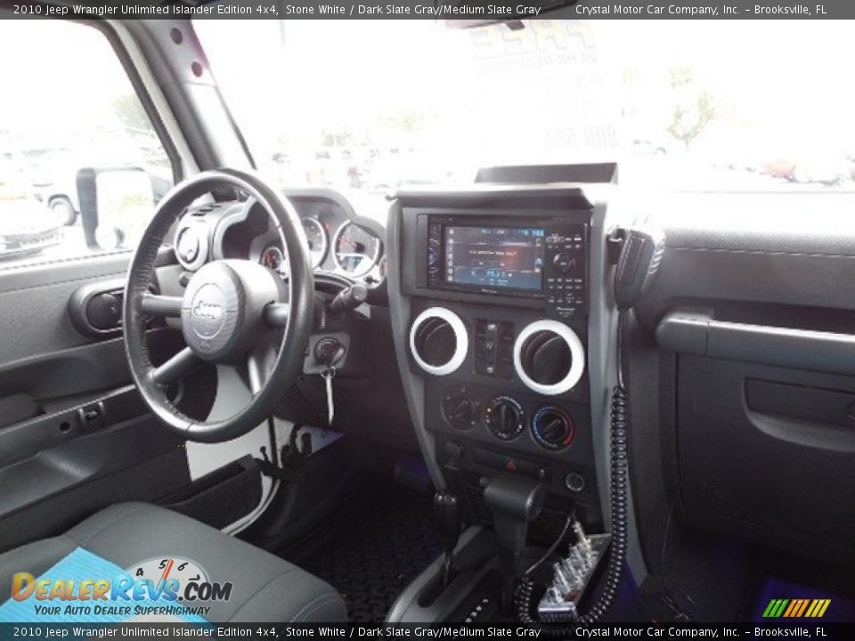 2010 Jeep Wrangler Unlimited Islander Edition 4x4 Stone White / Dark Slate Gray/Medium Slate Gray Photo #12