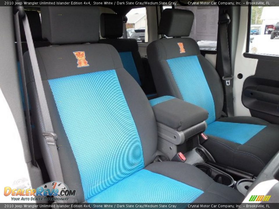 2010 Jeep Wrangler Unlimited Islander Edition 4x4 Stone White / Dark Slate Gray/Medium Slate Gray Photo #13