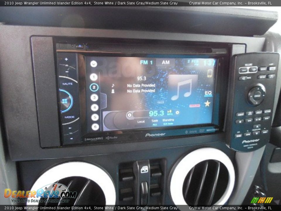 2010 Jeep Wrangler Unlimited Islander Edition 4x4 Stone White / Dark Slate Gray/Medium Slate Gray Photo #20