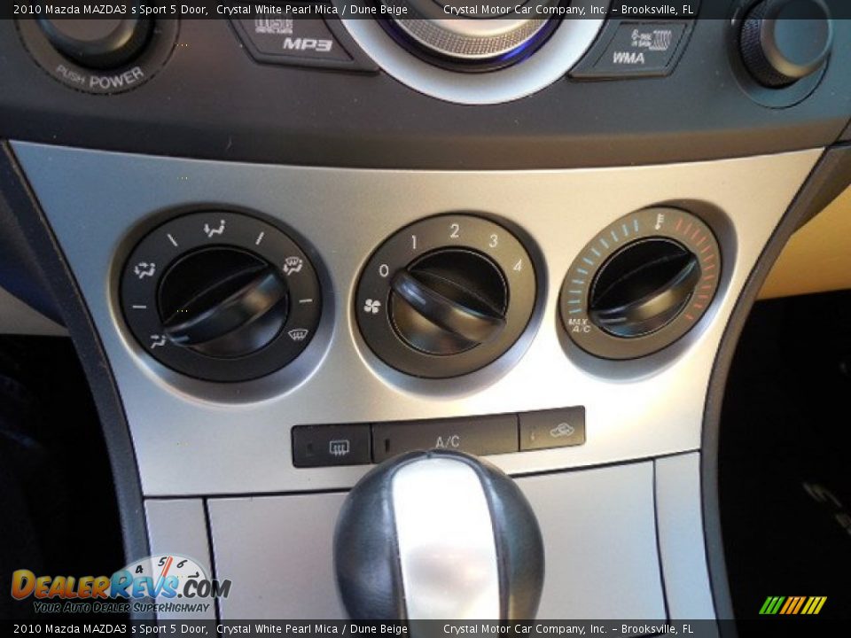 Controls of 2010 Mazda MAZDA3 s Sport 5 Door Photo #21
