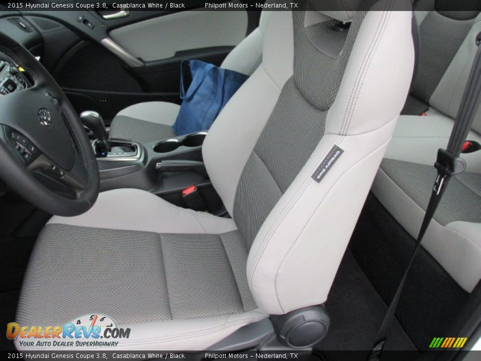 Front Seat of 2015 Hyundai Genesis Coupe 3.8 Photo #20