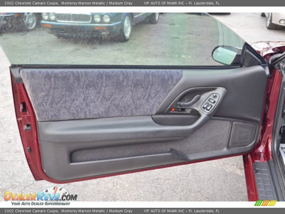 Door Panel of 2002 Chevrolet Camaro Coupe Photo #35