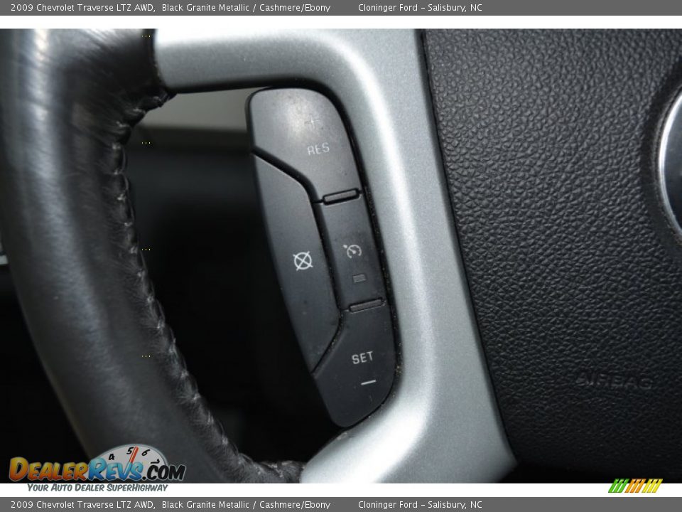 2009 Chevrolet Traverse LTZ AWD Black Granite Metallic / Cashmere/Ebony Photo #29