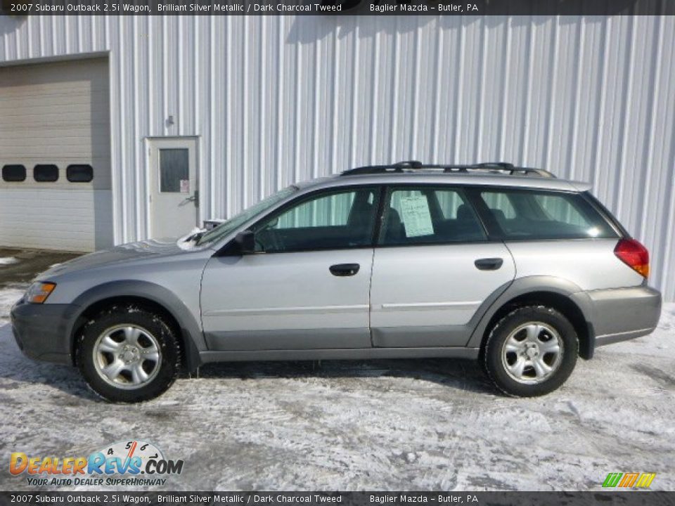 2007 Subaru Outback 2.5i Wagon Brilliant Silver Metallic / Dark Charcoal Tweed Photo #2