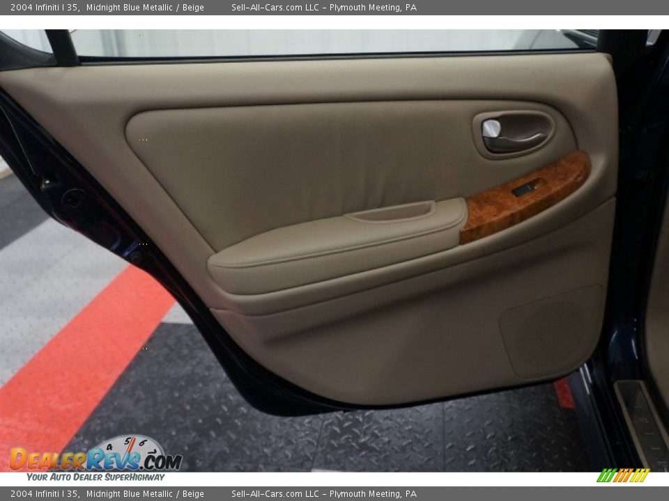 2004 Infiniti I 35 Midnight Blue Metallic / Beige Photo #16