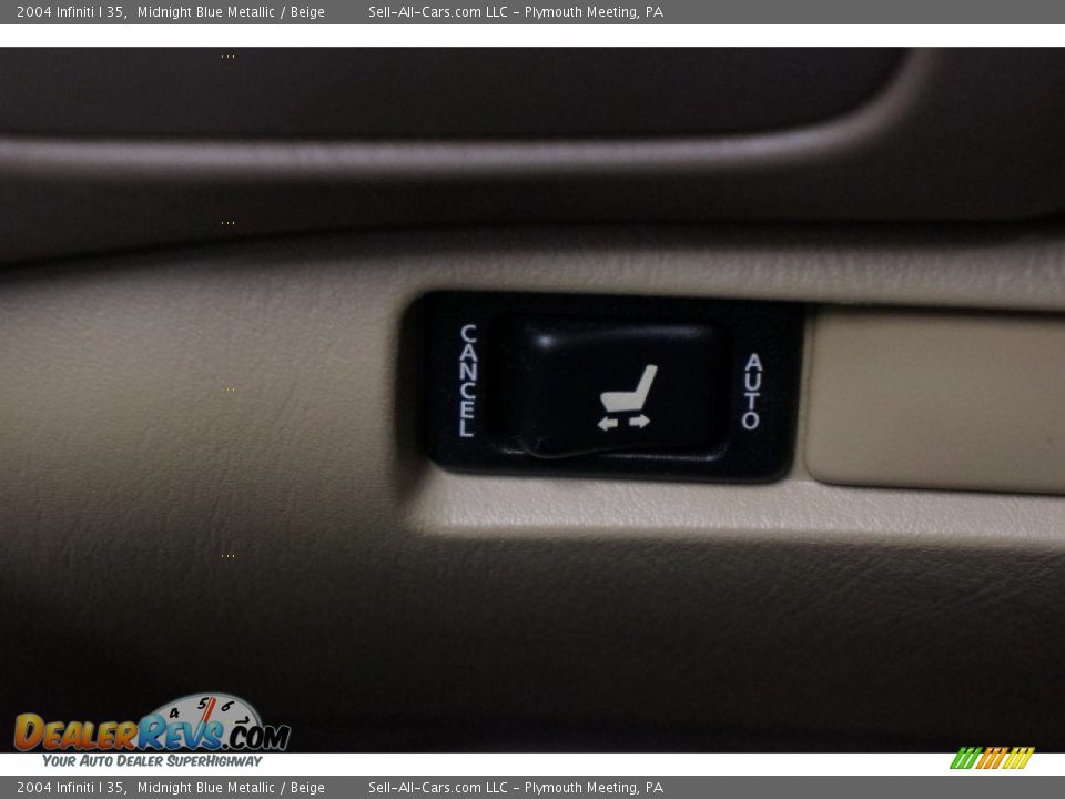 2004 Infiniti I 35 Midnight Blue Metallic / Beige Photo #28