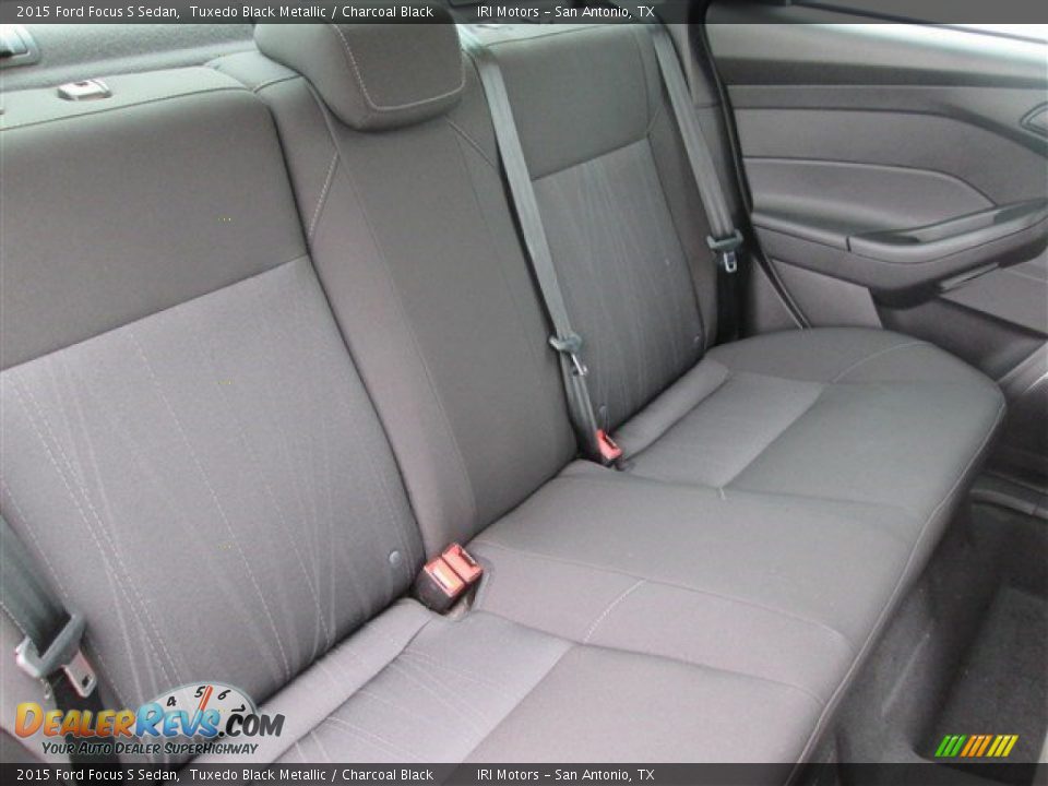 2015 Ford Focus S Sedan Tuxedo Black Metallic / Charcoal Black Photo #10