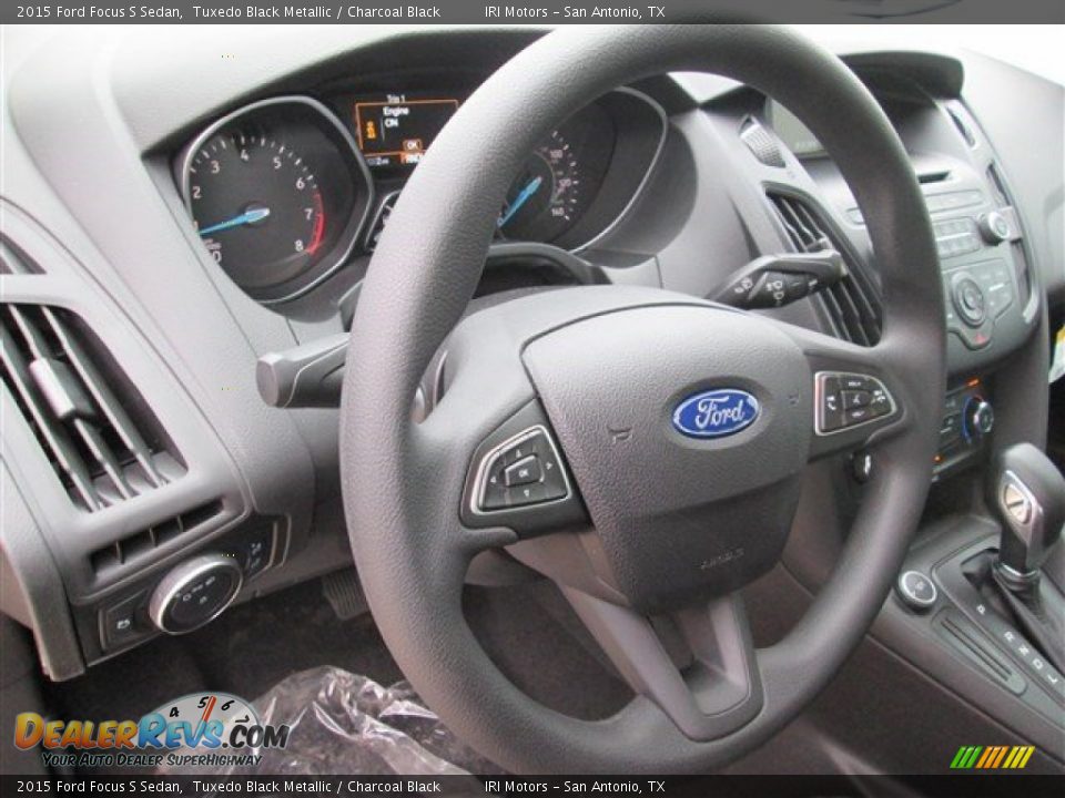 2015 Ford Focus S Sedan Tuxedo Black Metallic / Charcoal Black Photo #20