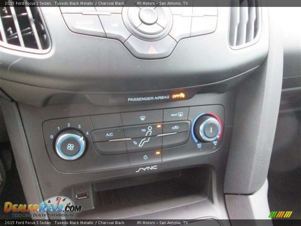 2015 Ford Focus S Sedan Tuxedo Black Metallic / Charcoal Black Photo #24
