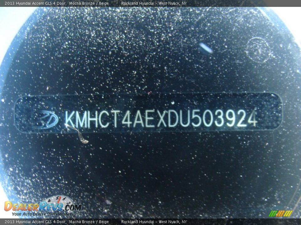 2013 Hyundai Accent GLS 4 Door Mocha Bronze / Beige Photo #30