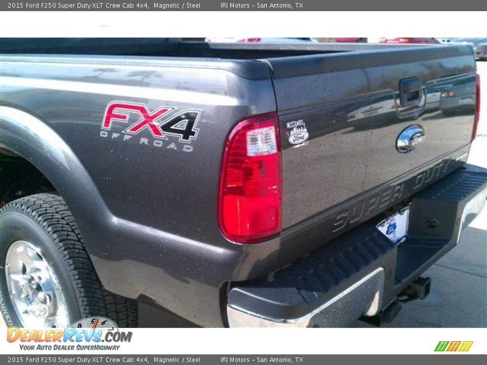 2015 Ford F250 Super Duty XLT Crew Cab 4x4 Magnetic / Steel Photo #13