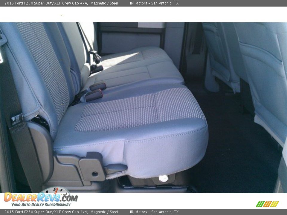 2015 Ford F250 Super Duty XLT Crew Cab 4x4 Magnetic / Steel Photo #17