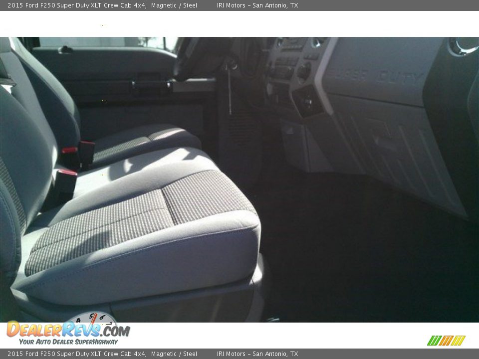 2015 Ford F250 Super Duty XLT Crew Cab 4x4 Magnetic / Steel Photo #20