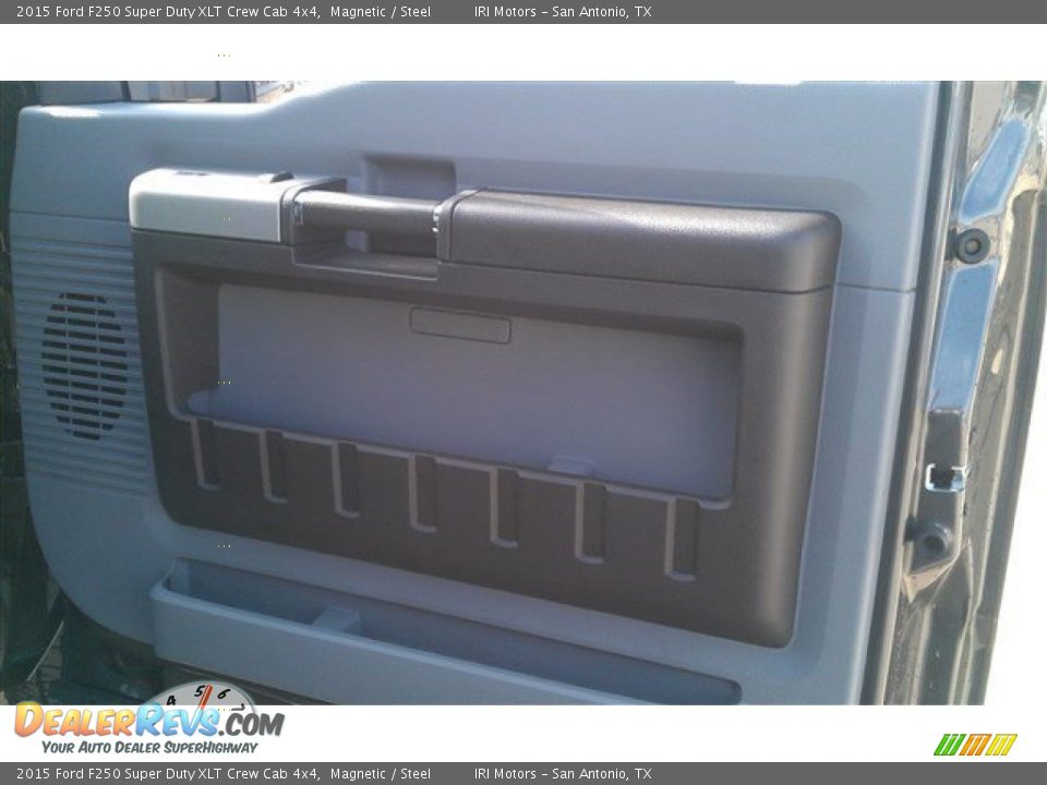 2015 Ford F250 Super Duty XLT Crew Cab 4x4 Magnetic / Steel Photo #23