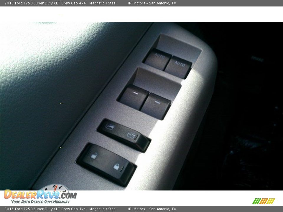 2015 Ford F250 Super Duty XLT Crew Cab 4x4 Magnetic / Steel Photo #32