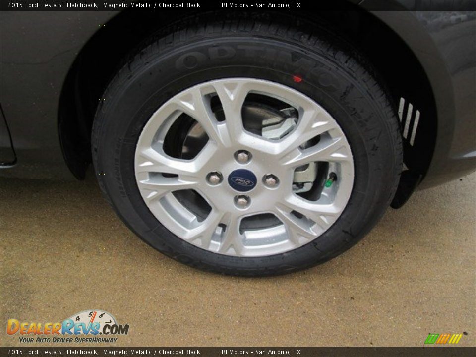 2015 Ford Fiesta SE Hatchback Magnetic Metallic / Charcoal Black Photo #3
