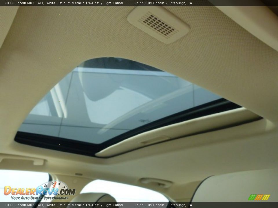 2012 Lincoln MKZ FWD White Platinum Metallic Tri-Coat / Light Camel Photo #20