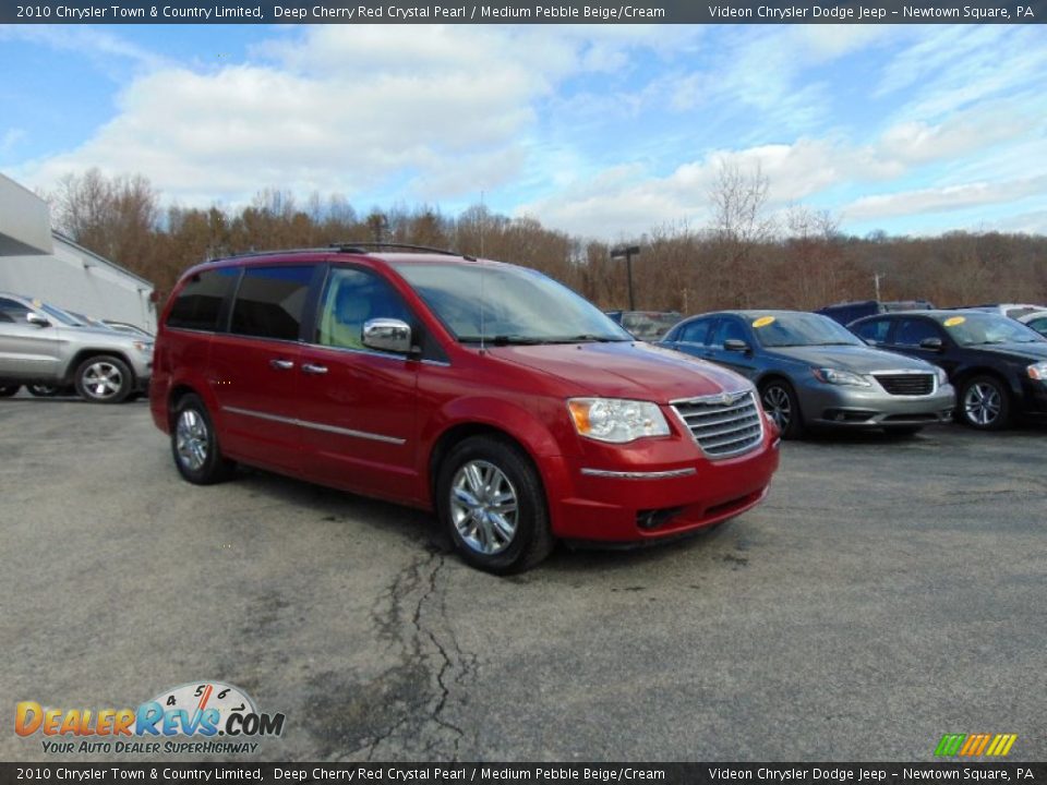 Front 3/4 View of 2010 Chrysler Town & Country Limited Photo #1
