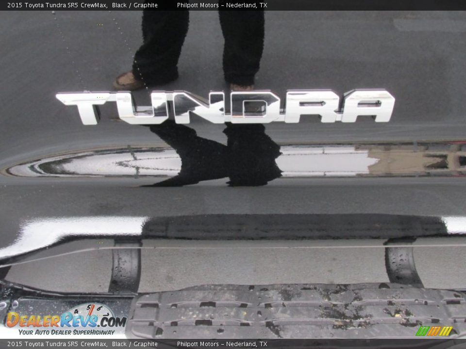 2015 Toyota Tundra SR5 CrewMax Black / Graphite Photo #14
