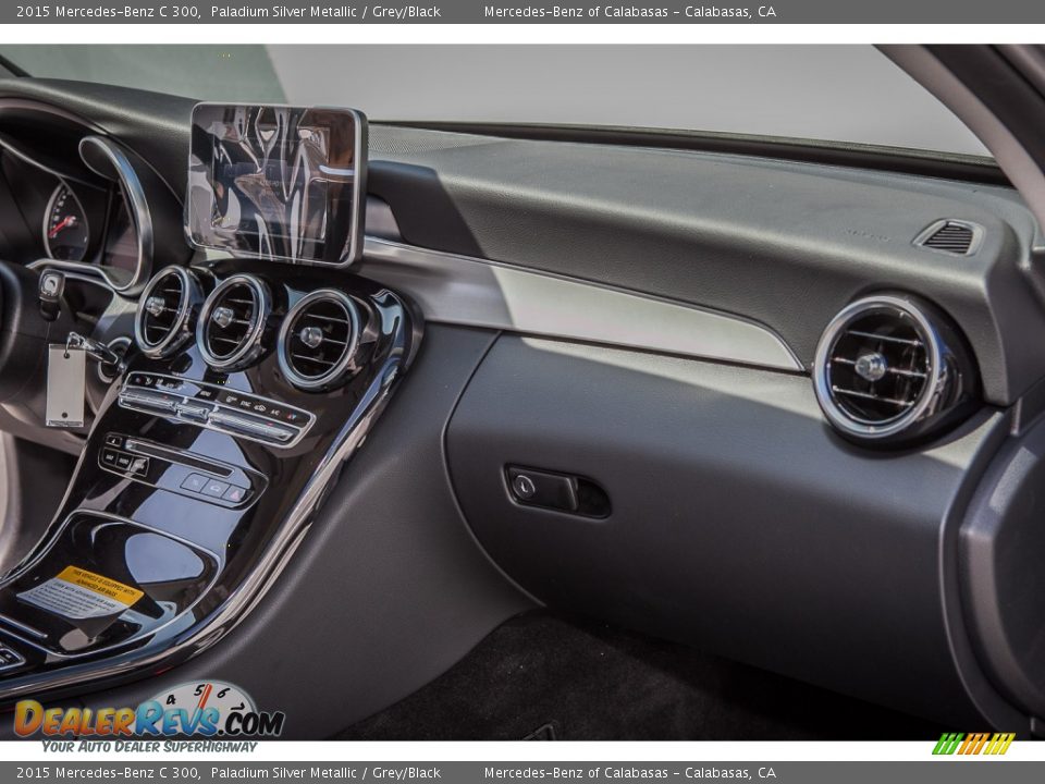 2015 Mercedes-Benz C 300 Paladium Silver Metallic / Grey/Black Photo #8