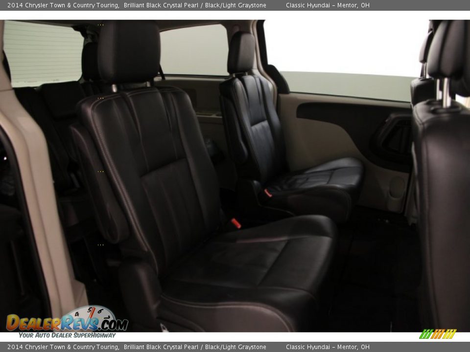 2014 Chrysler Town & Country Touring Brilliant Black Crystal Pearl / Black/Light Graystone Photo #20