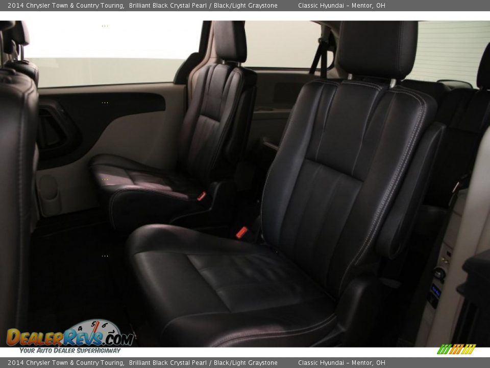 2014 Chrysler Town & Country Touring Brilliant Black Crystal Pearl / Black/Light Graystone Photo #21