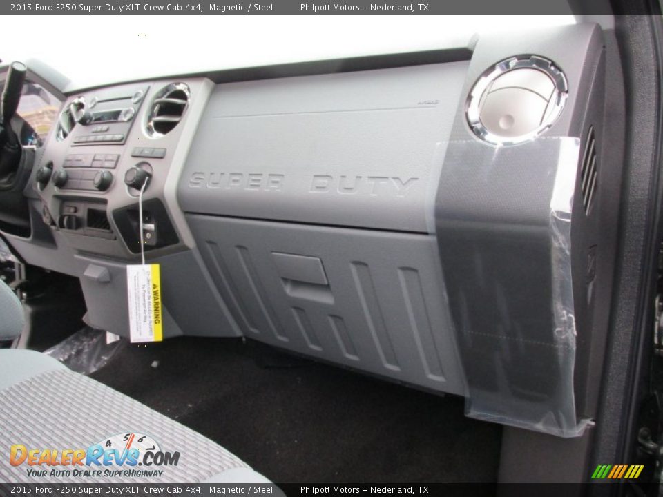 2015 Ford F250 Super Duty XLT Crew Cab 4x4 Magnetic / Steel Photo #19