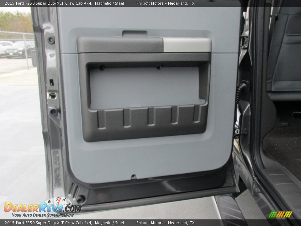 2015 Ford F250 Super Duty XLT Crew Cab 4x4 Magnetic / Steel Photo #20