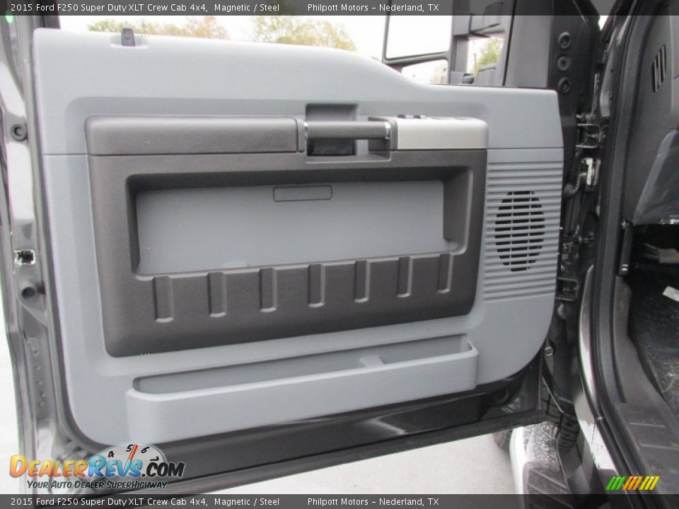 2015 Ford F250 Super Duty XLT Crew Cab 4x4 Magnetic / Steel Photo #22